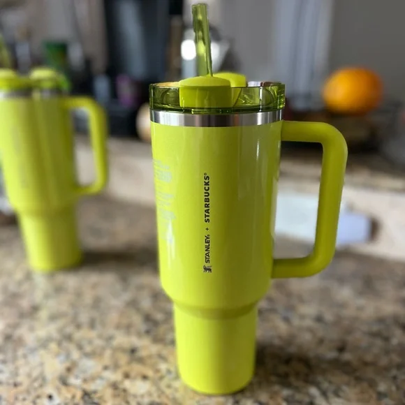 Stanley x Starbucks NEON YELLOW, 40oz Tumbler, NEW - Picture 5 of 5